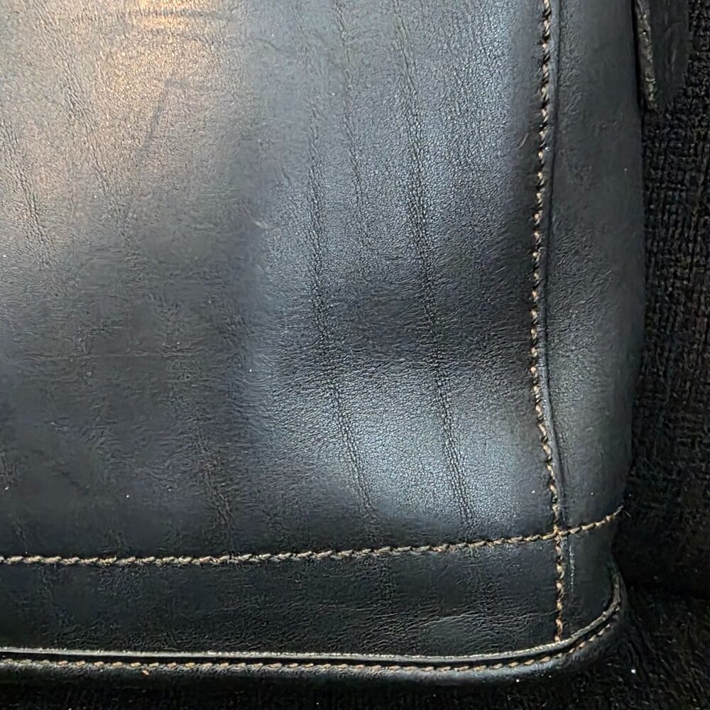 Vintage Coach Bleeker Black Leather Handbag - Picture 9 of 12